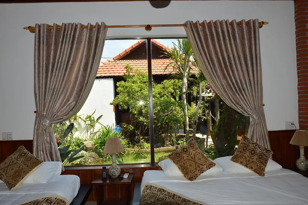 313 Cua Dai - Viet House Homestay هوي ان 2*,