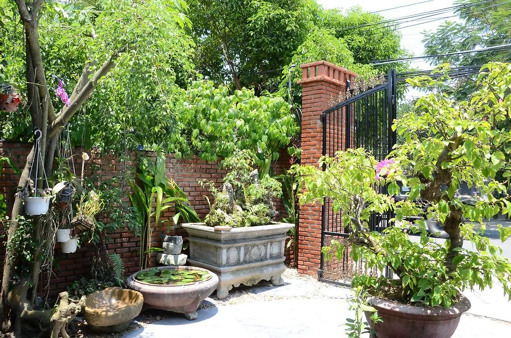 313 Cua Dai - Viet House Homestay هوي ان 2*,
